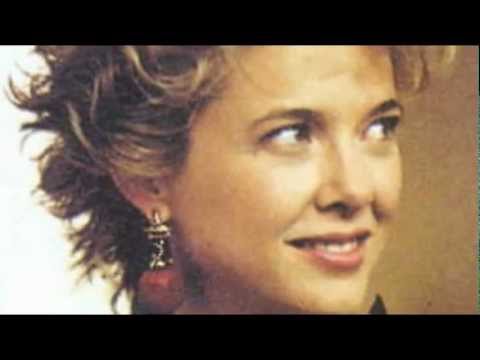 totally nacked girl in front of a boy from Victor american beauty annette bening