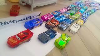 Cars 3 Rocker Arms International Speedway Piston Cup Dinoco Light 350