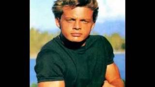 Watch Luis Miguel Soy Como Quiero Ser video