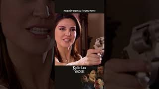 Nesrin Meral’i Vuruyor - Kurtlar Vadisi | 52.Bölüm  #kurtlarvadisi #shorts