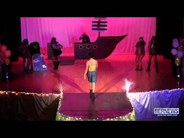 Shine Fashion Show Pot Of Gold Scene, May 3 2013