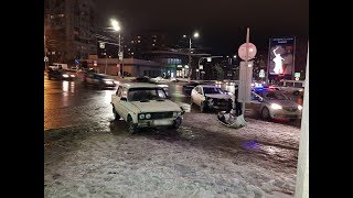 Видео ДТП Волгоград ул Невская ул Рокоссовского 2019 02 06 от ГУ МВД России по Волгоградской области, улица Рокоссовского, Волгоград, Россия