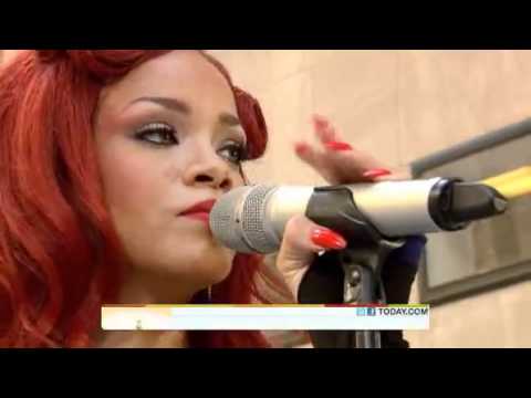 Rihanna California King Bed Today Show Toyota Concert 2011 Rockefeller 