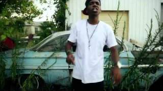 Watch Currensy Twistin Stank hard In The Paint Freestyle video