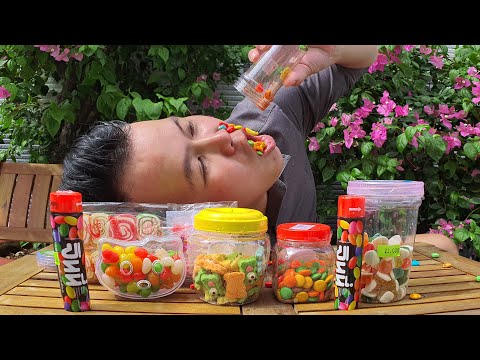 THỬ ĂN TẤT CẢ CÁC LOẠI KẸO TRONG SIÊU THỊ