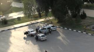 Воскресенье, 6 утра, музон под окнами.