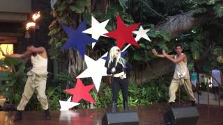 Applause @ The Grove - Royal Hawaiian Center