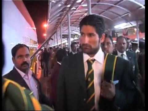 23 dec 2012 - Pakistan cricket squad arrives in India for first...
