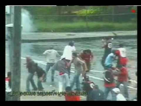 Confronton força/furia contra jovem fla