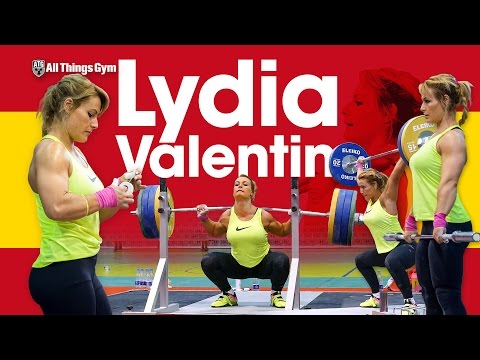 Lydia Valentin Training Hall at 2017 Europeans: Power Snatch, Power Clean, Back Squats