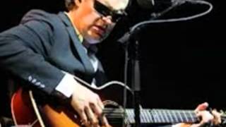 Watch Joe Bonamassa Feelin Good video