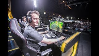 LOL Highlights: The full emotional face of gamers.