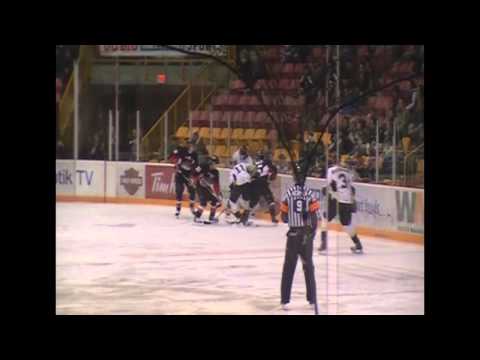 Chilliwack Bruins vs Prince George Cougars 22/01/11  *HD*