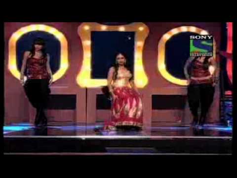 Shreya Ghoshal - Bhor Bhaye Panghat Pe