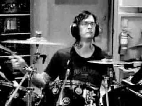 Jimmy The Rev Sullivan Tocando La Bateria