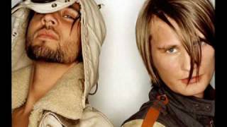 Watch Royksopp 49 Percent video