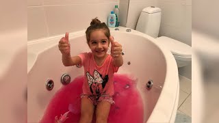 Gelli Baff - Francescas Treasure Cove