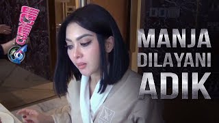 Cicipi Kuliner Surabaya Sebelum Manggung, Syahrini Manja Dilayani Adik - Cumicam 21 Januari 2019