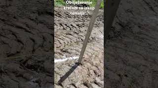 Obilježavanje Krečom Za Iskop Temelja....