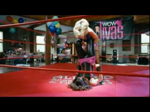 Kim Kardashian vs Carmen Electra - Disaster Movie
