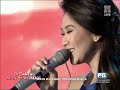 Sarah G. guests on 'ASAP' to thank moviegoers