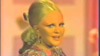 Watch Peggy Lee That Old Black Magic video