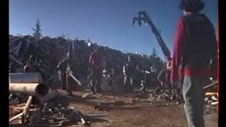 Watch Linea 77 Third Moon video