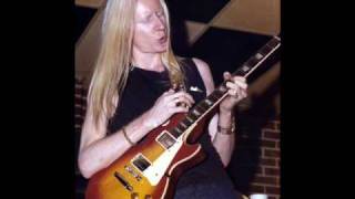 Watch Johnny Winter Avocado Green video