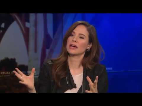 Caroline Dhavernas on Why “Mary Kills People”