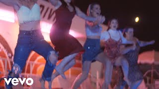 Watch Kelsea Ballerini Club video