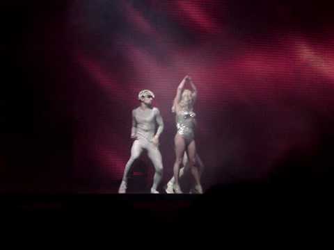 Lady Gaga - Alejandro (Live -.