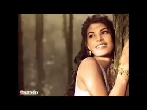 jacqueline fernandez hot and sexy showing her body