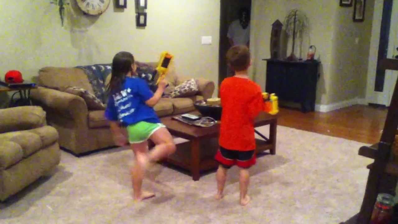 The Nerf War Episode 1:Dad vs. Kids - YouTube
