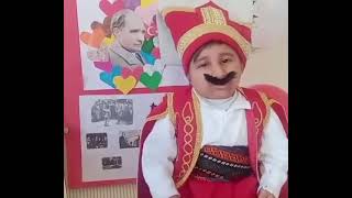 Burak Reis - İzmir Marşı Söylüyor