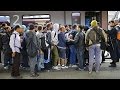 Az osztrák vasúttársaság nem bír a sok ezer menekülttel