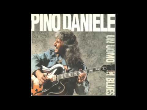 Un Uomo In Blues Video