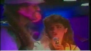 Watch Gloria Estefan Los Ojos Del Amor video