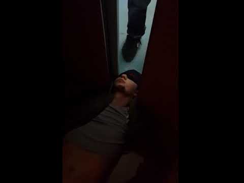 Бесплатно Посмотреть Секс Издевается Над Членом