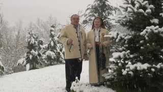 Sotii Valeria Si Traian Ilea - Colindam Cu Dor Si Drag