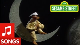 Watch Sesame Street I Dont Want To Live On The Moon video