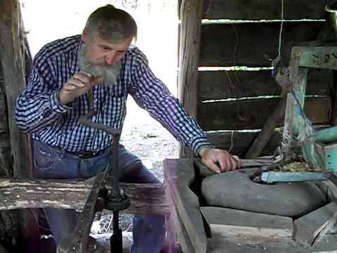 Как сделать ручную мельницу для муки своими руками 70