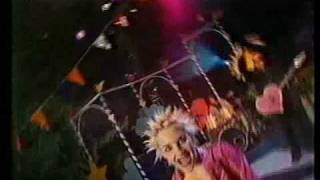 Watch Lucilectric Liebe Macht Dumm video