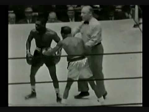 Sandy Saddler vs Teddy Davis