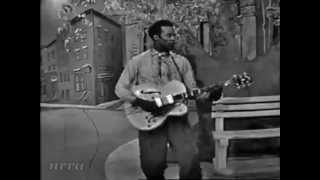 Watch Chuck Berry Almost Grown video