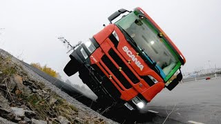 SCANIA Crewcab - Unbelievable CRASH TEST
