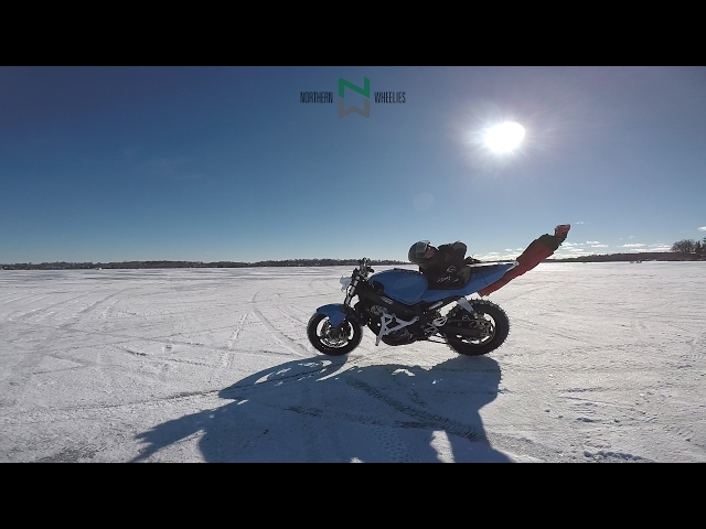 Runaway Stunt Bike Flees From It’s Rider - Video
