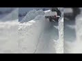 Yüksekova’da 6 metreyi bulan kar tünelleri şaşırttı