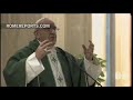 El Papa retoma la Misa matutina en Santa Marta: "No matéis con la lengua al prójimo"