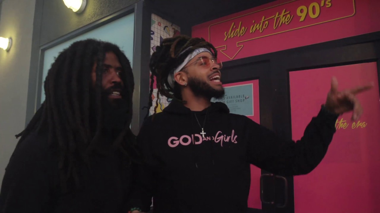 Dee-1, Murs - 2 Dark Skin, 2 Light Skin (Official Video)