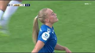 Girl Footballers Spitting 6X.. In Slow Motion Because Some Were Hard To Spot In Normal Speed